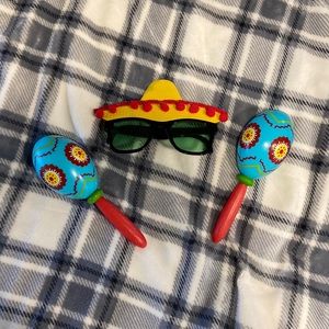 Sumbraro Sunglasses and 2 maracas (Cinco De Mayo Costume)